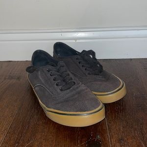 Old Navy Canvas Low Tops